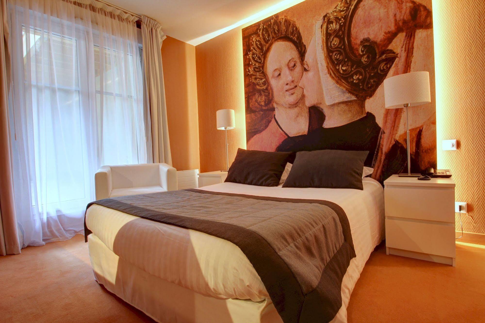 Cecyl Centre Hotel